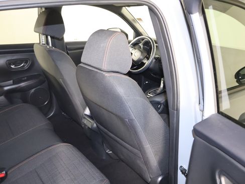 Used 2025 Honda HR-V Sport image 42