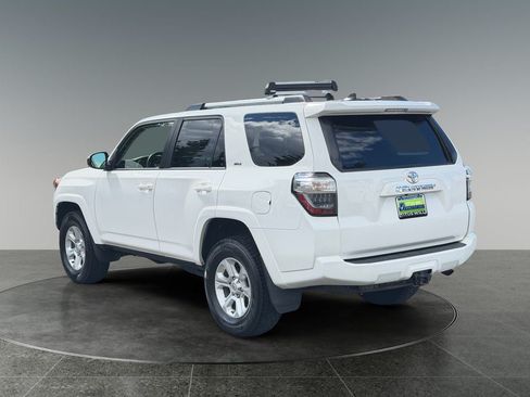 Used 2019 Toyota 4Runner SR5 AWD/4WD image 6