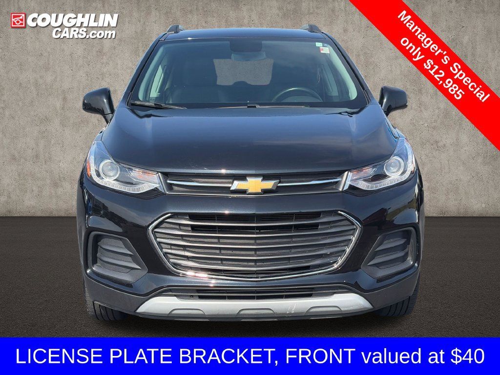 Used 2019 Chevrolet Trax LT w/ LT Convenience Package AWD/4WD image 2