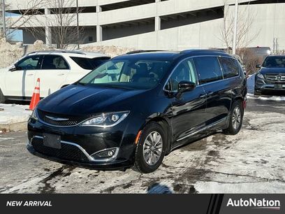 Used 2019 Chrysler Pacifica Touring-L Plus