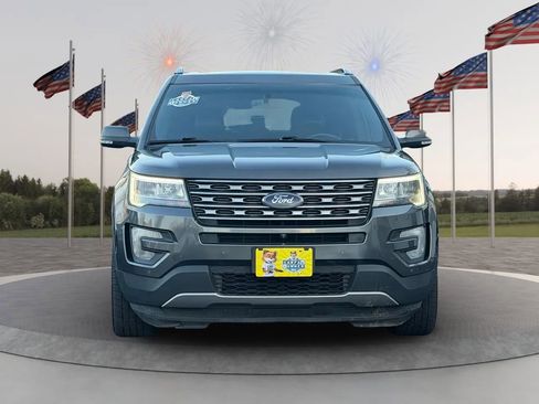 Used 2016 Ford Explorer Limited image 2