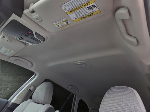 Used 2023 Subaru Outback Premium image 7