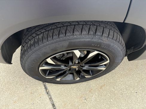 Used 2023 Chevrolet TrailBlazer LT w/ Convenience Package AWD/4WD image 11