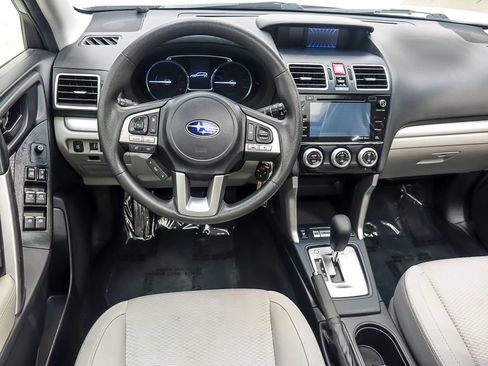 Used 2017 Subaru Forester 2.5i Premium AWD/4WD image 14