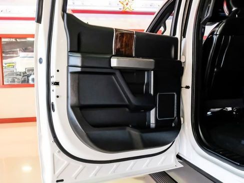 Used 2017 Ford F250 Platinum w/ Platinum Ultimate Package image 46