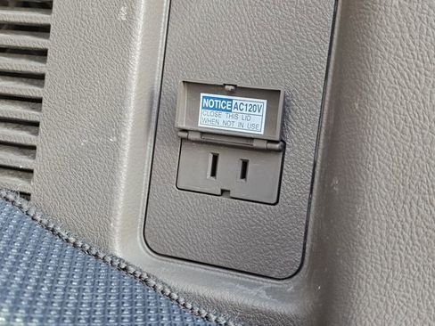 Used 2017 Lexus GX 460 Premium image 32