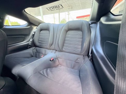 Used 2015 Ford Mustang Coupe RWD image 24