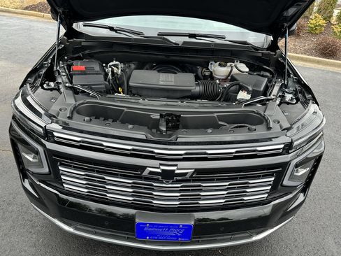 Used 2025 Chevrolet Suburban High Country w/ Sun And Tow Package image 62