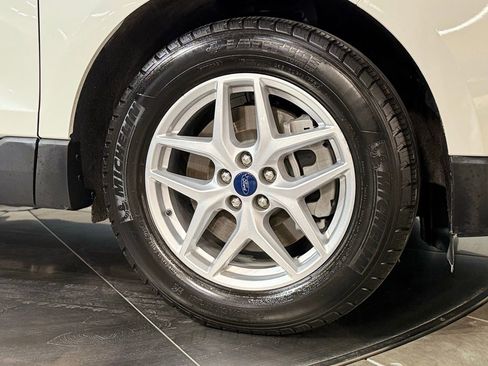 Used 2022 Ford Edge SEL w/ Convenience Package image 21