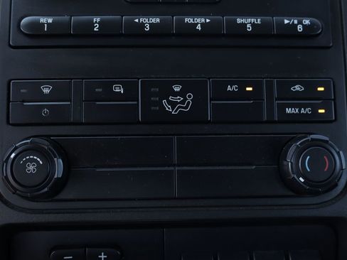 Used 2016 Ford F550 XL image 30