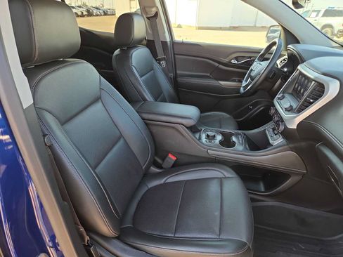 Used 2023 GMC Acadia SLT AWD/4WD image 18