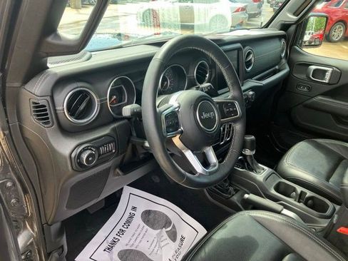 Certified 2019 Jeep Wrangler Unlimited Sahara AWD/4WD image 15