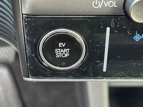 New 2026 Hyundai Ioniq 5 SEL image 23