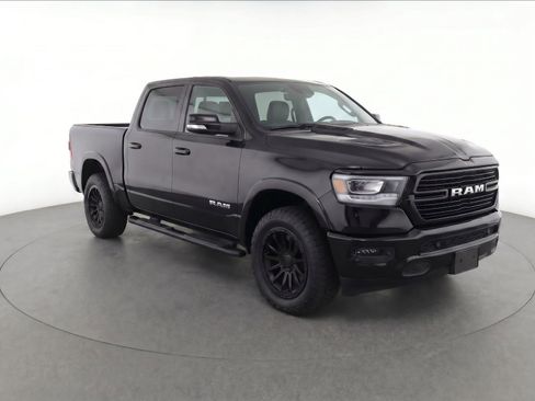 Used 2023 RAM 1500 Laramie AWD/4WD image 2