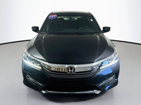 Used 2017 Honda Accord Sport image 3