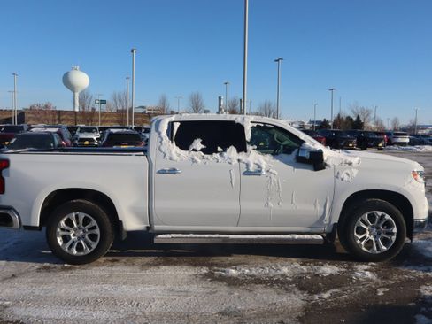 Used 2022 Chevrolet Silverado 1500 LTZ w/ LTZ Convenience Package II image 8