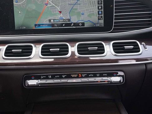 Used 2022 Mercedes-Benz GLE 350 w/ Premium Package image 51