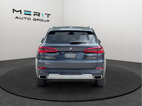 Used 2019 BMW X5 xDrive50i w/ Parking Assistance Package AWD/4WD image 8