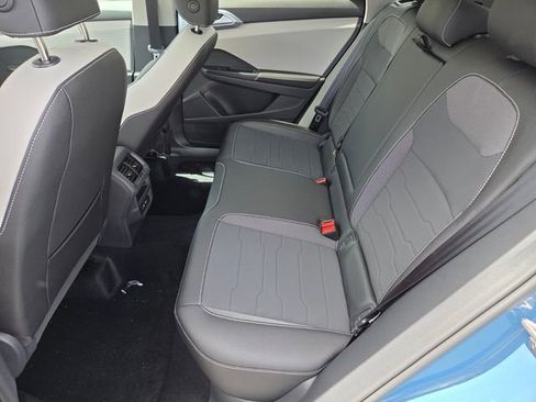 New 2026 Volkswagen Taos SE FWD image 8