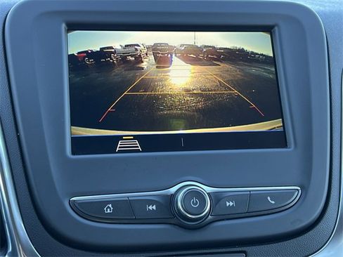 Used 2019 Chevrolet Equinox LT image 24