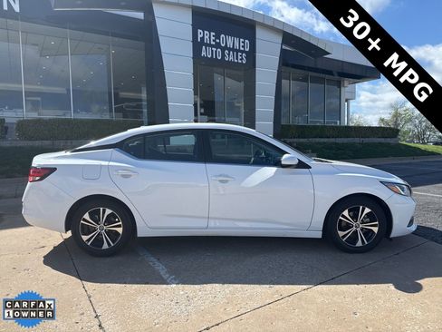 Used 2022 Nissan Sentra SV image 2