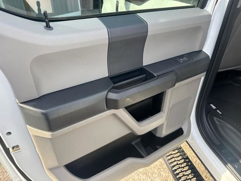 Used 2022 Ford F250 XL w/ Power Equipment Group AWD/4WD image 18