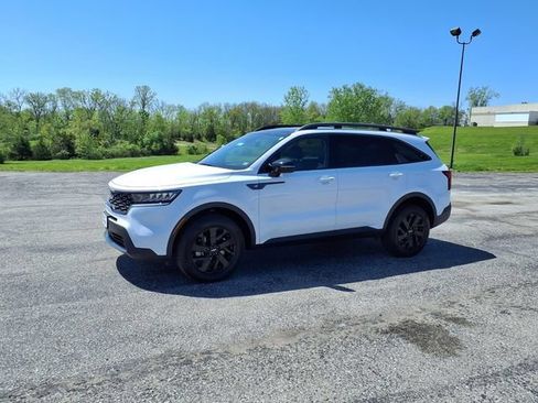 Used 2023 Kia Sorento S w/ Panoramic Sunroof Package AWD/4WD image 42