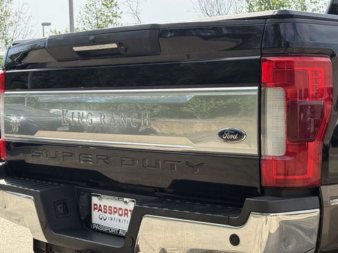 Used 2018 Ford F350 King Ranch w/ King Ranch Ultimate Package image 9