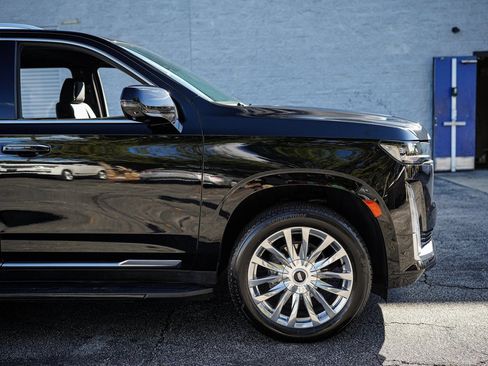 Used 2022 Cadillac Escalade ESV Luxury image 14