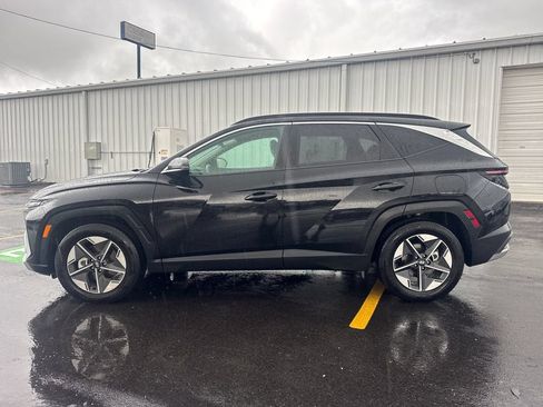 Used 2025 Hyundai Tucson SEL FWD image 3