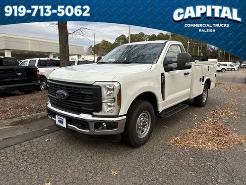 New 2026 Ford F250 XL w/ XL Chrome Package image 1