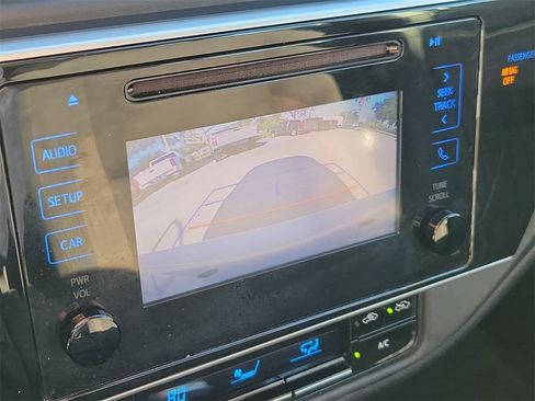 Used 2019 Toyota Corolla LE image 25