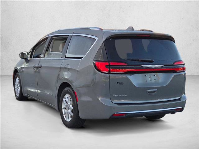 Used 2021 Chrysler Pacifica Touring-L FWD image 7