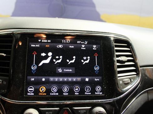 Used 2021 Jeep Grand Cherokee Trailhawk w/ Trailhawk Luxury Group image 18