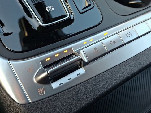 New 2026 Kia Carnival SX Prestige image 16