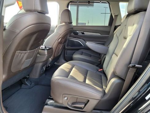 Used 2022 Kia Telluride SX w/ Towing Package image 5