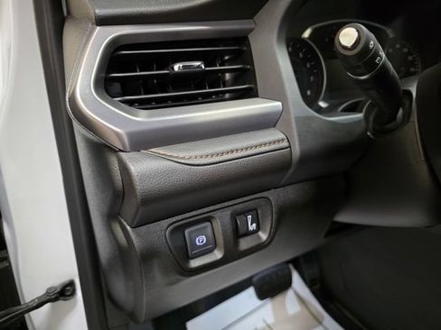 Used 2022 GMC Acadia AT4 w/ Trailering Package AWD/4WD image 19