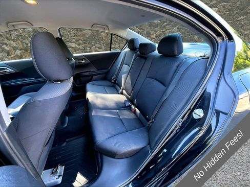 Used 2015 Honda Accord LX image 22