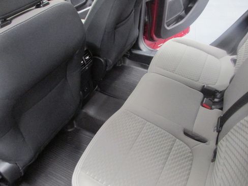 Certified 2021 Ford Escape SE w/ SE Sport Appearance Package image 23