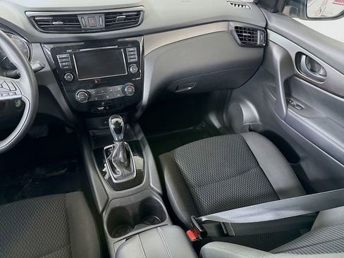 Certified 2020 Nissan Rogue Sport S image 25