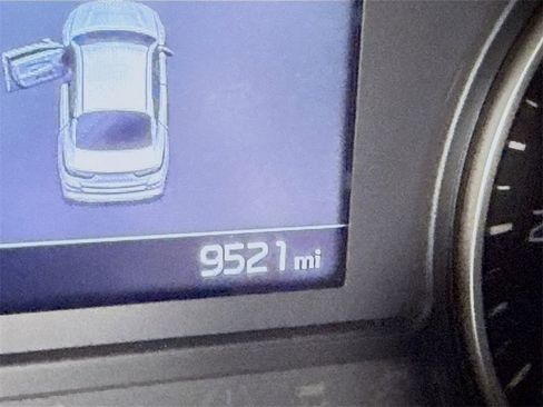 Used 2019 Kia Optima S image 4