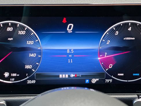 New 2025 Mercedes-Benz GLB 250 4MATIC image 28