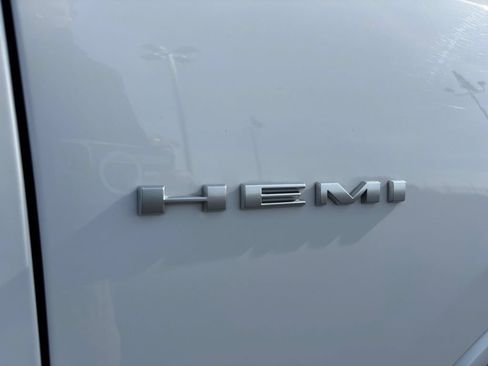 Used 2025 Dodge Durango R/T AWD/4WD image 32