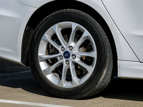 Used 2019 Ford Fusion SE FWD image 54