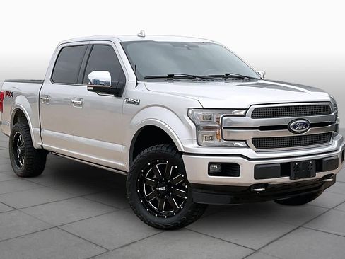 Used 2018 Ford F150 Platinum w/ Equipment Group 701A Luxury AWD/4WD image 4