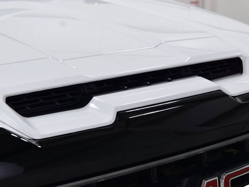 Used 2023 GMC Sierra 2500 AT4 w/ AT4 Premium Plus Package image 16