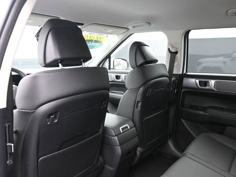 Certified 2025 Hyundai Santa Fe SEL image 20