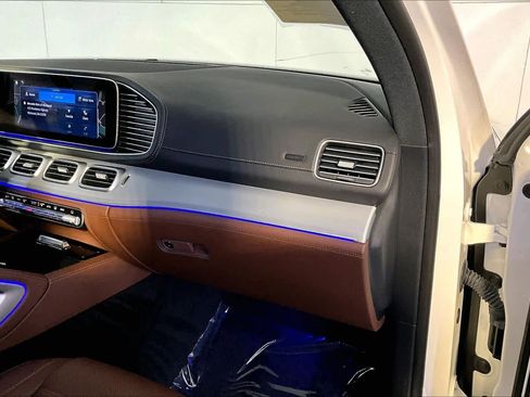 Used 2024 Mercedes-Benz GLE 450 4MATIC image 19