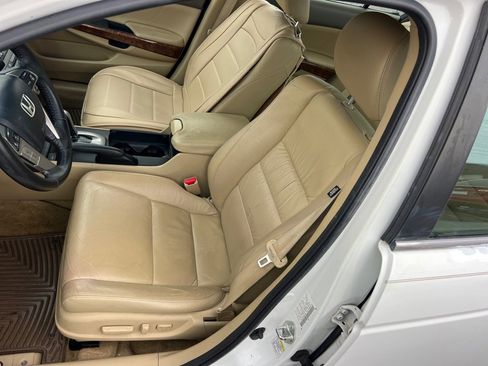 Used 2010 Honda Accord EX-L image 11