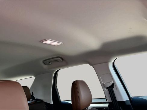 Certified 2025 Ford Bronco Sport Outer Banks w/ Outer Banks Tech Package+ AWD/4WD image 19